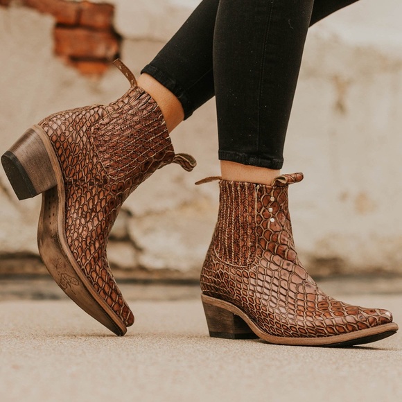 Freebird by Steven Shoes - Freebird Faith brown snake skin boots. Size 9.